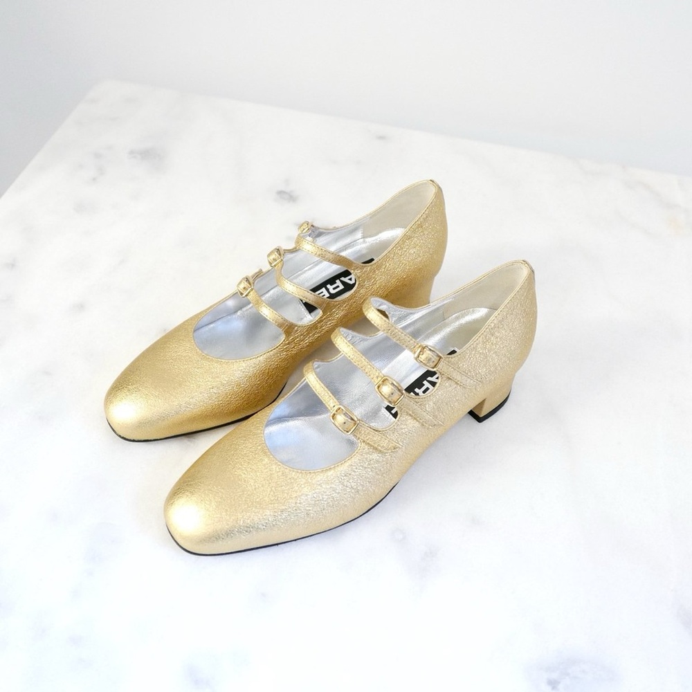 Gold Heels with Metallic Finish and Three Straps